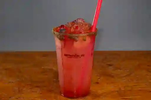 Soda Saborizada Michelada Frutos Rojos 300 ml