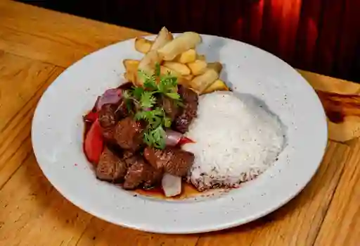 Lomo Saltado