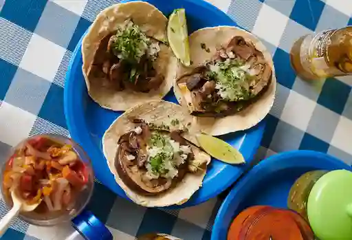 Taco de Berenjena y Champiñones