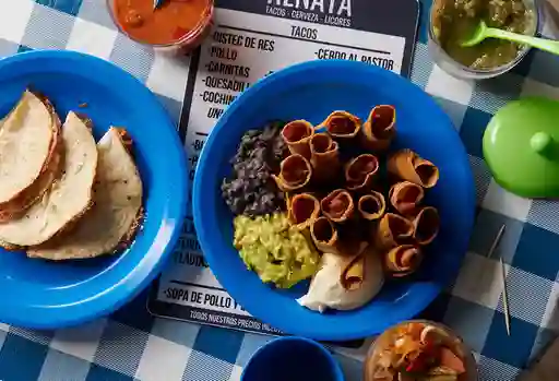 Flautas de Pollo