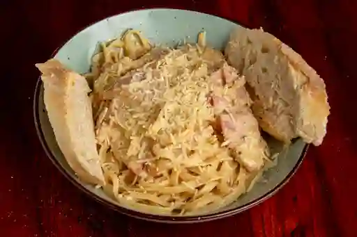 Pasta de Pollo Carbonara