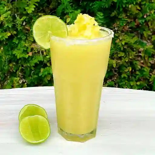 Limonada de Mango Biche 16 Oz