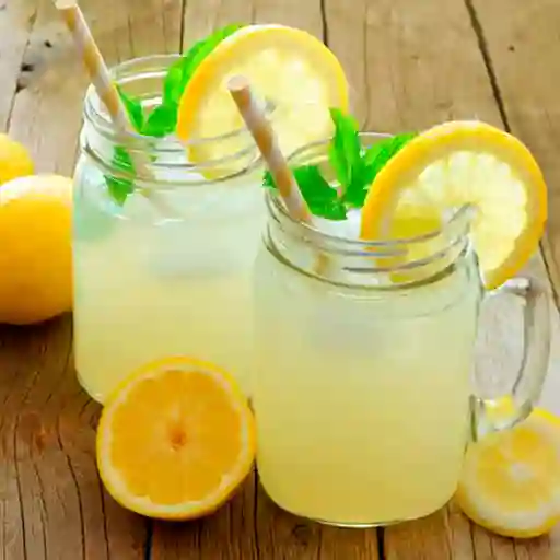 Limonada Natural 22 Oz