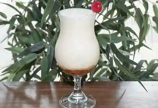 Limonada de Coco y Maracuyá 14 Oz