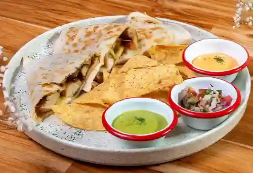 Quesadilla de Pollo