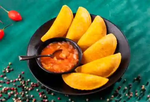 Empanada de Arroz y Carne