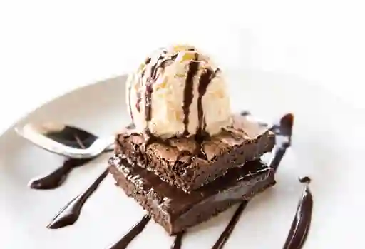 Brownie con Helado