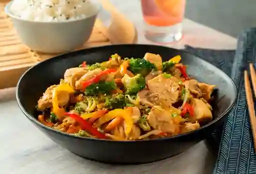 Chop Suey con Pollo Picado