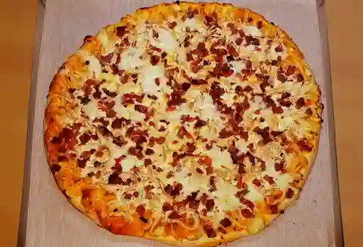 Pizza de Pollo Carbonara