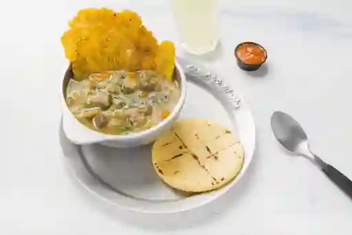 Sopa de Patacón + Limonada