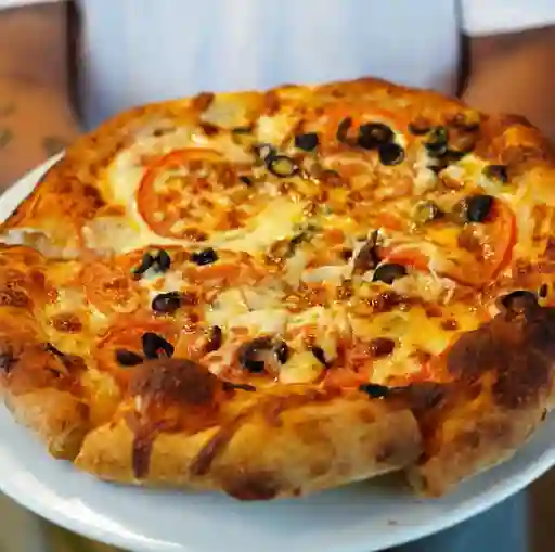 Pizza de Jamón y Queso Estilo Argentino