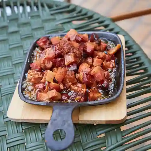 Chicharroncitos en Melado Picante