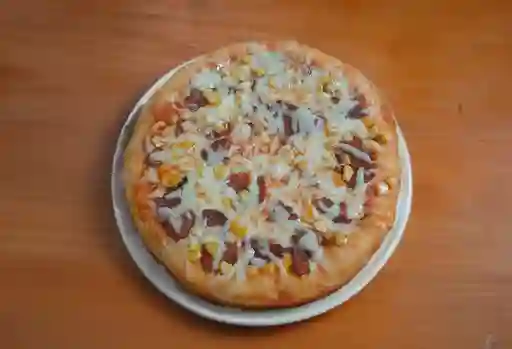 Pizza Tocineta BBQ y Maíz