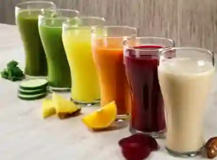 Jugos Naturales en Agua