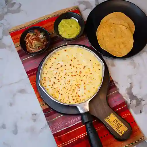 Queso Fundido de Carnitas