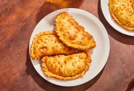 Empanada Hawaiana