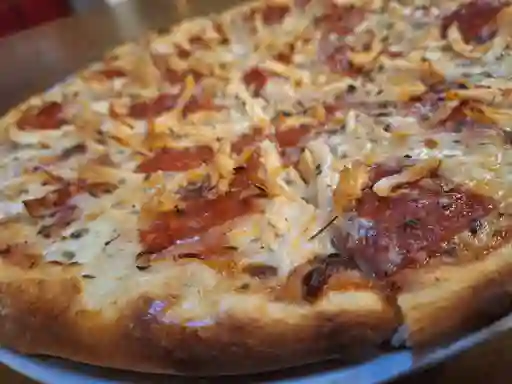 Pizza Cuatro Carnes