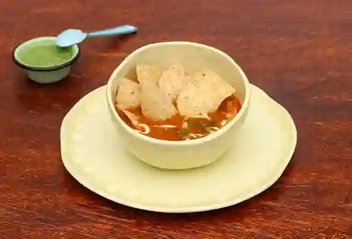 Sopa de Tortilla con Pollo