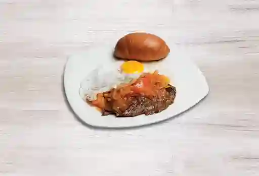 Desayuno Bistec a Caballo