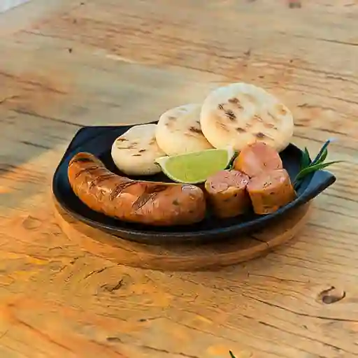 Chorizo y Arepa