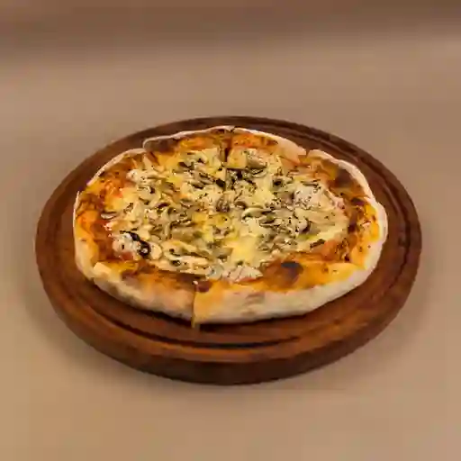 Pizza Pollo y Champiñones