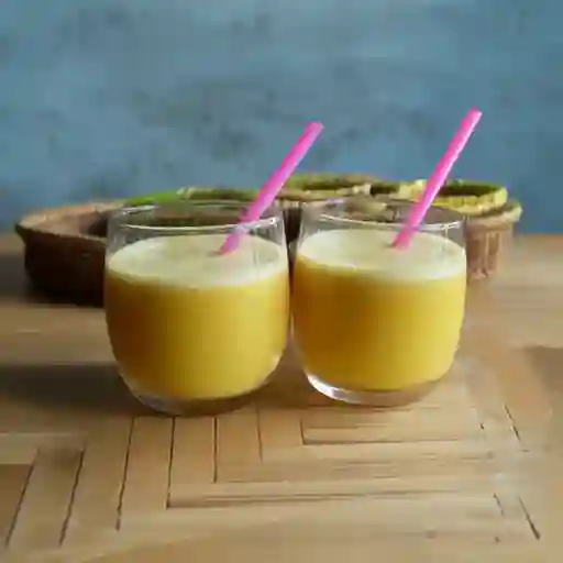 Jugo de Maracuyá en Leche Entera 16 Oz