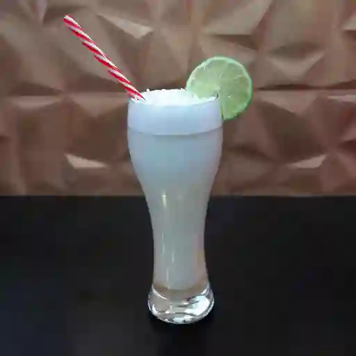 Limonada de Coco 16 Oz