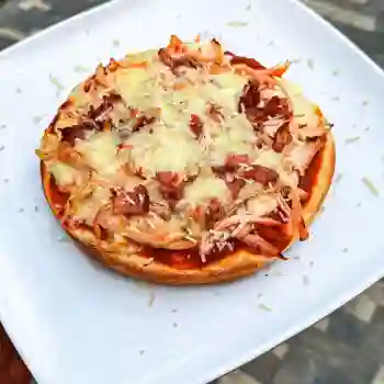 Pizza Pollo Tocineta