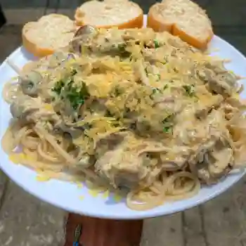 Pasta Pollo Champiñones