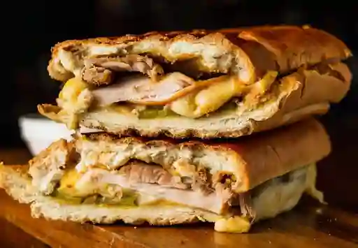 Sándwich con Pollo