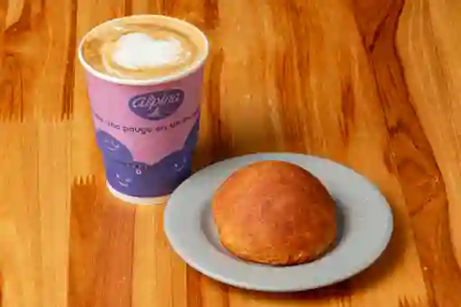 Combo Capuchino con Almojábana