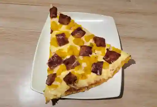 Pizza Maduro, Tocineta y Queso