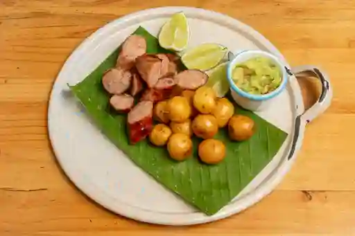 Chorizo y Criolla