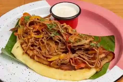 Arepa de Choclo y Carne Desmechada