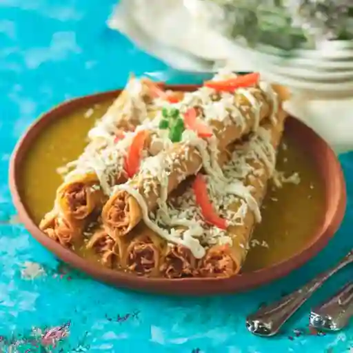 Flautas Pibil