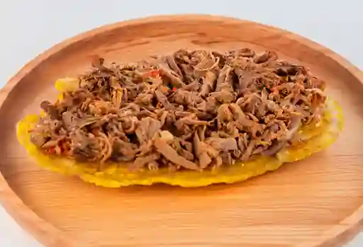 Patacón con Carne