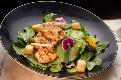 Ensalada César con Pollo Rostizado