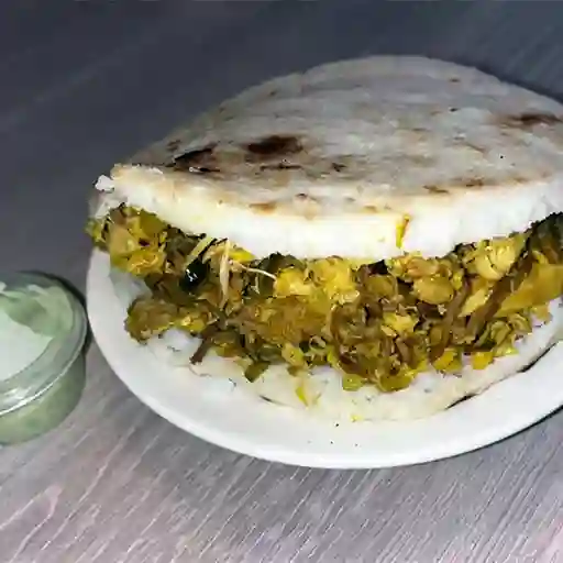 Arepa con Todo