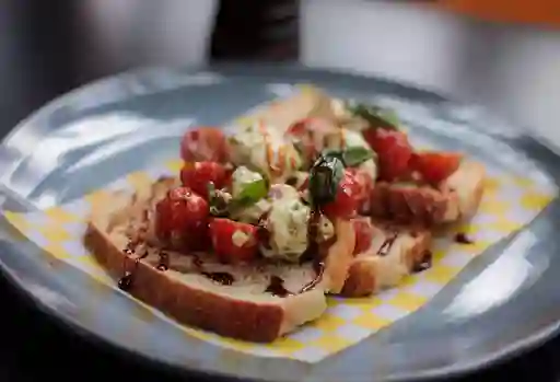 Bruschetta Caprese