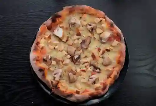 Pizza de Pollo Funghi