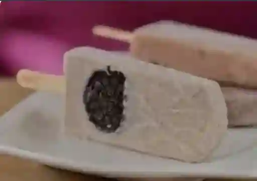 Paleta de Vainilla con Oreo