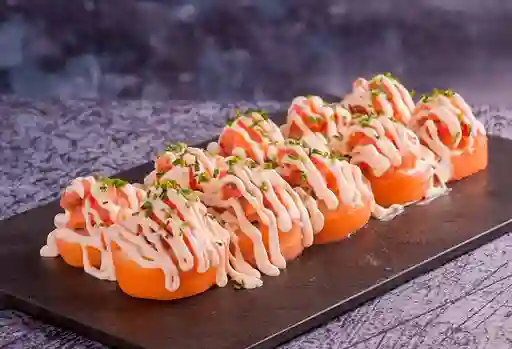 Sushi Acevichado Roll