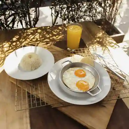 Huevos Cacerola con Arroz