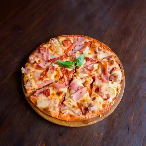 Pizza de Jamón con Pollo