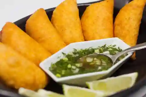 Empanada de Harina Pollo