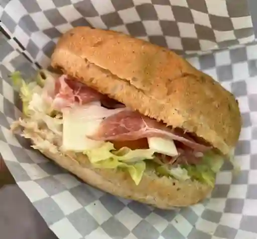 Sándwich de Serrano