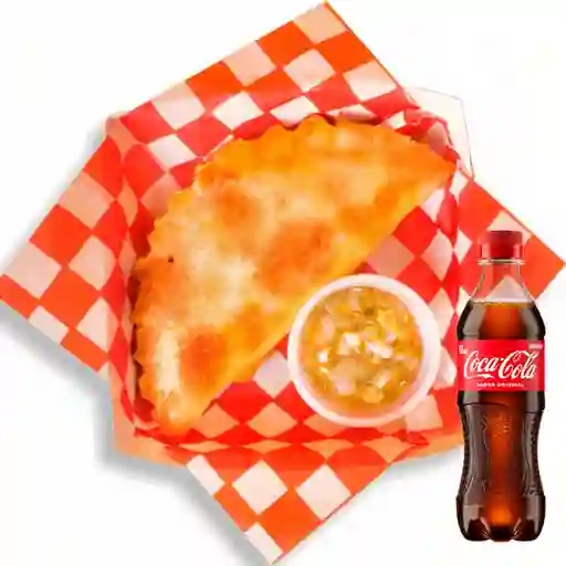 Combo Empanada de Lechona + Coca-Cola Original 400ml