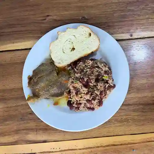 Calentado con Carne en Bistec