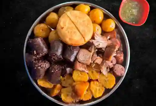 Picada para 2 con Carne Al Barril