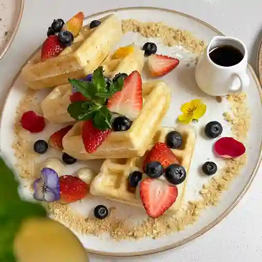 Pan de Waffle con Fruta